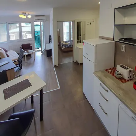 New Business 7 Centar Apartment Skopje